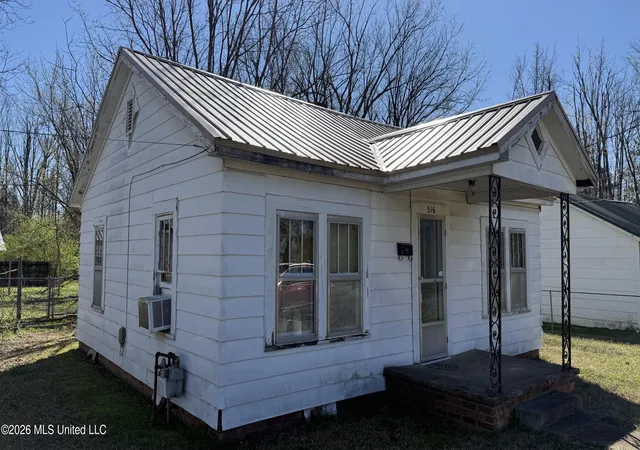 Homes for sale in Corinth, MS | 516 Highland St, Corinth, MS 38834 | MLS# 4153782