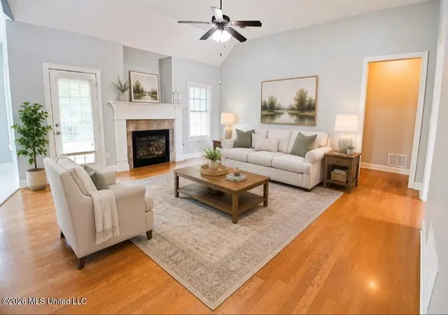 Photo 2 of Single family home for sale at 1732 Ready Dr, Hernando, MS 38632 | MLS# 4153421 | Listing updated on 2026-09-10