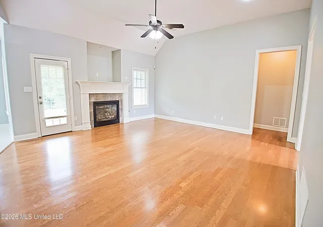 Photo 3 of Single family home for sale at 1732 Ready Dr, Hernando, MS 38632 | MLS# 4153421 | Listing updated on 2026-09-10