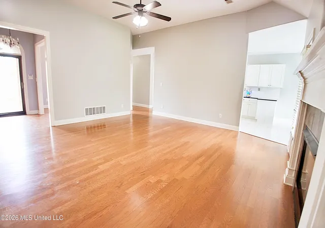Photo 3 of Single family home for sale at 1732 Ready Dr, Hernando, MS 38632 | MLS# 4153421 | Listing updated on 2026-09-10