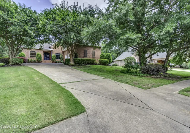 Homes for sale in Ridgeland, MS | 102 Brighton Ln, Ridgeland, MS 39157 | MLS# 4154087