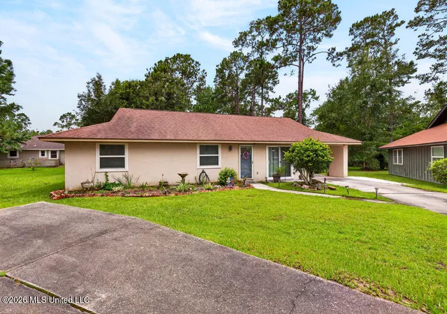 Homes for sale in Diamondhead, MS | 3 Cypress Knee Dr, Diamondhead, MS 39525 | MLS# 4153340