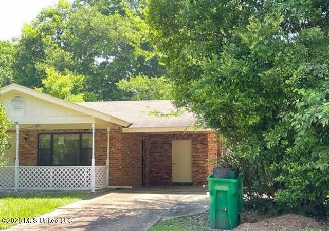 2nd image of 405 Springdale Dr, Columbus, MS 39702 | MLS# 4153244