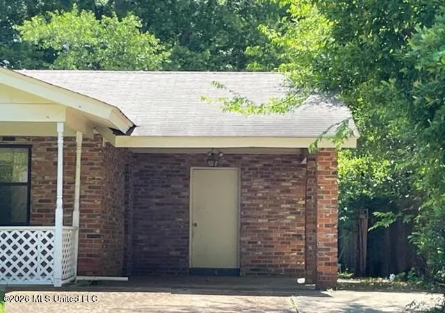 3rd image of 405 Springdale Dr, Columbus, MS 39702 | MLS# 4153244