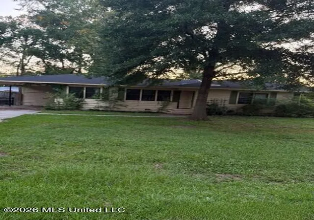 Homes for sale in Quitman, MS | 109 Bailey Ave, Quitman, MS 39355 | MLS# 4153287