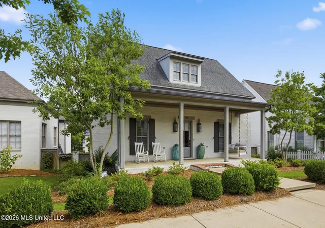 Homes for sale in Madison, MS | 157 N Natchez Dr, Madison, MS 39110 | MLS# 4153315
