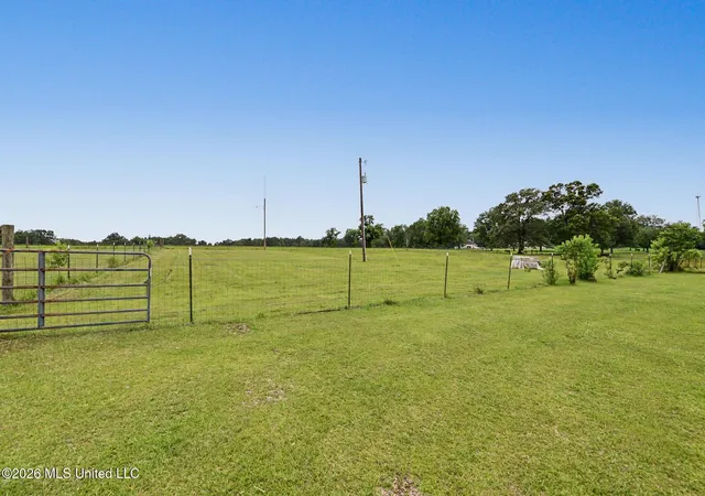 Homes for sale in Saucier, MS | 22361 Ira Johnson Rd, Saucier, MS 39574 | MLS# 4153299