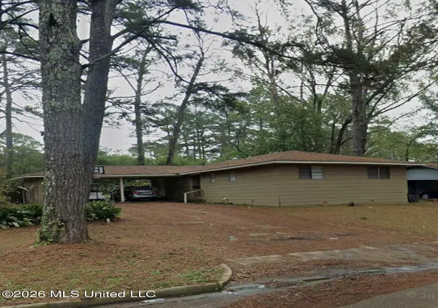 Photo 1 of Single family home for sale at 1910 Catalina Dr, Jackson, MS 39204 | MLS# 4154643 | Listing updated on 2026-08-11