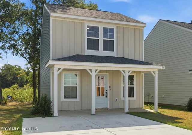 Photo 2 of Single family home for sale at 310 Meadows Ln, Gulfport, MS 39507 | MLS# 4153297 | Listing updated on 2026-08-20