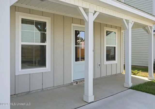 Photo 3 of Single family home for sale at 310 Meadows Ln, Gulfport, MS 39507 | MLS# 4153297 | Listing updated on 2026-08-20