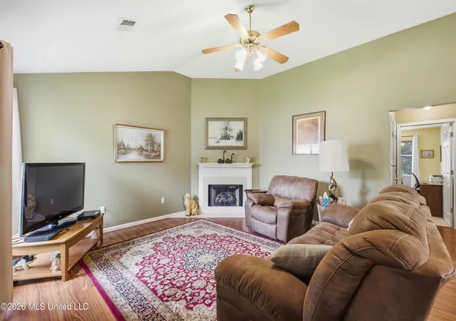 3rd image of 907 Mcgowan Dr, Southaven, MS 38671 | MLS# 4153332