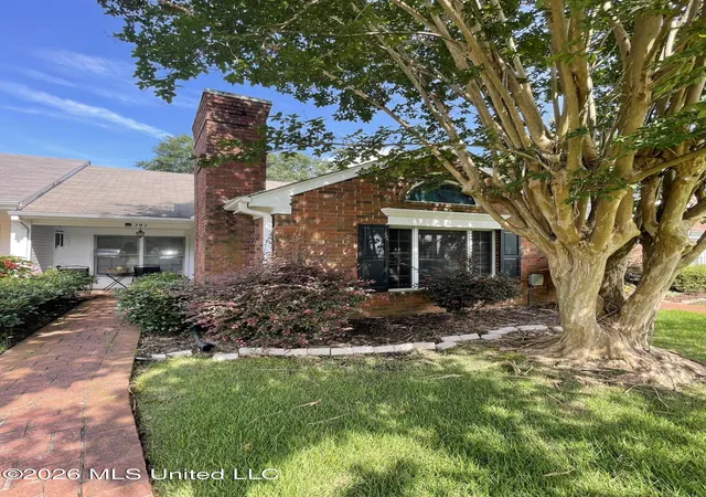 Homes for sale in Brookhaven, MS | 393 Edenbrook Dr, Brookhaven, MS 39601 | MLS# 4153634