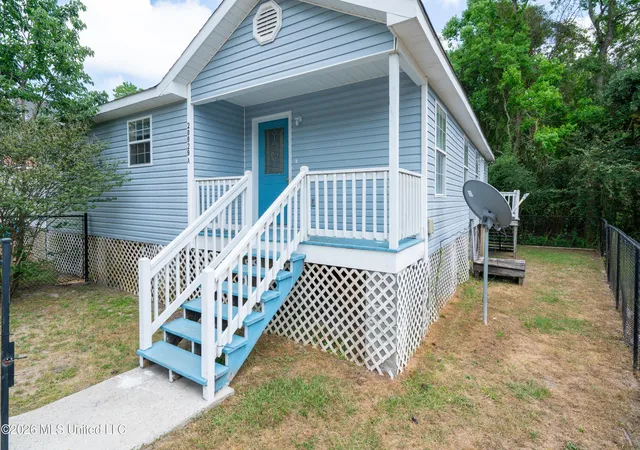 Homes for sale in Long Beach, MS | 20029 Sunshine Dr, Long Beach, MS 39560 | MLS# 4154414