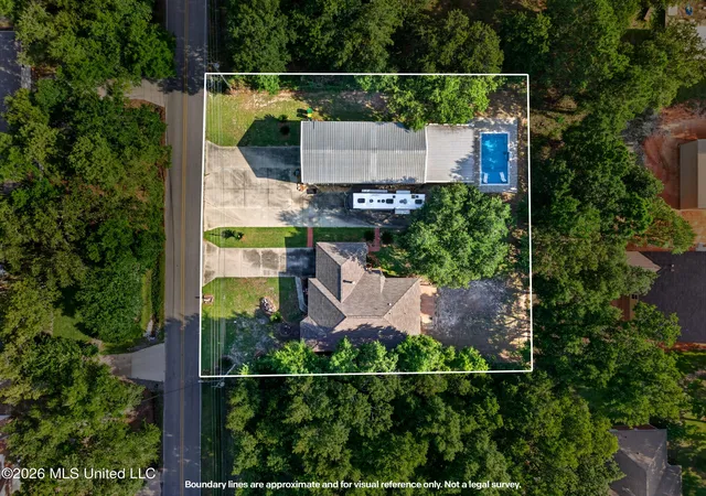 Photo 3 of Sale Pending at 1501 Beachview Dr, Ocean Springs, MS 39564 | MLS# 4153839 | Listing updated on 2026-07-24