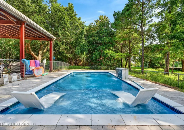 Photo 3 of Sale Pending at 1501 Beachview Dr, Ocean Springs, MS 39564 | MLS# 4153839 | Listing updated on 2026-07-24