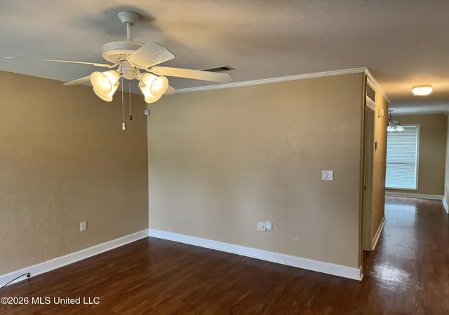 Photo 3 of Single family home for sale at 1916 S Twin Pine Dr, Pearl, MS 39208 | MLS# 4153375 | Listing updated on 2026-09-04