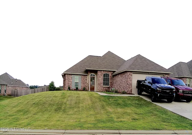 Homes for sale in Byram, MS | 552 Fairway Ave, Byram, MS 39272 | MLS# 4153446