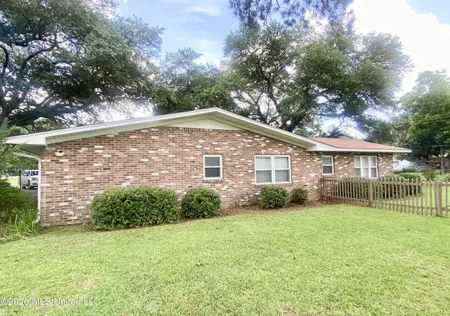 Homes for sale in Crystal Springs, MS | 914 Lee Ave, Crystal Springs, MS 39059 | MLS# 4153391