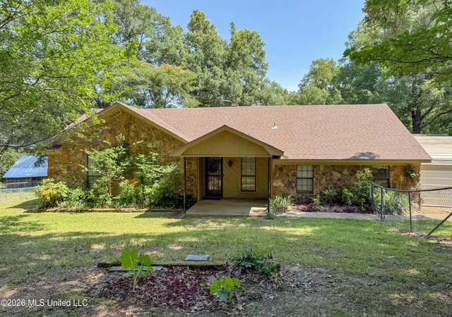 Homes for sale in Coldwater, MS | 141 Oakdale Rd, Coldwater, MS 38618 | MLS# 4153988