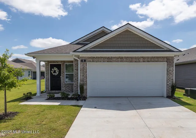 Homes for sale in Byhalia, MS | 66 Sealy Dr, Byhalia, MS 38611 | MLS# 4153846