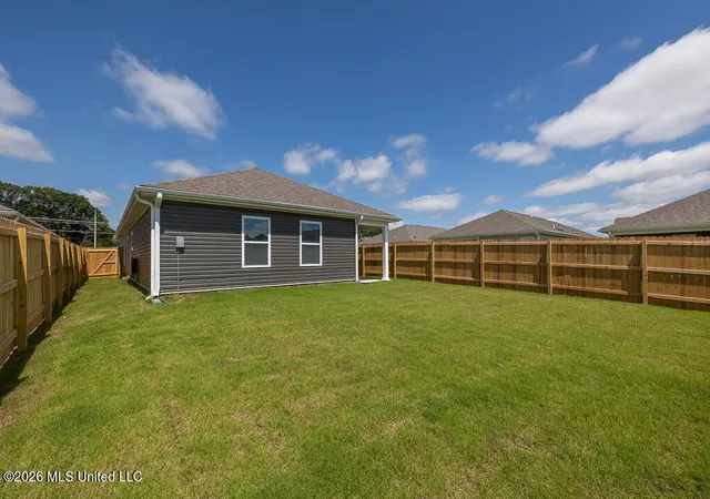 Homes for sale in Byhalia, MS | 66 Sealy Dr, Byhalia, MS 38611 | MLS# 4153846