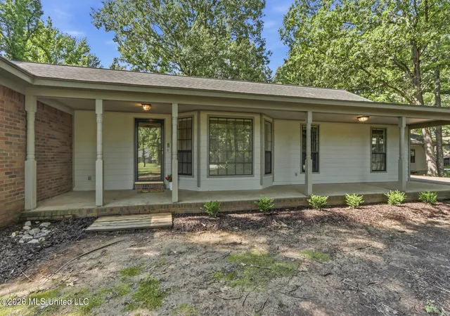 Homes for sale in Olive Branch, MS | 6225 Tranquil Dr, Olive Branch, MS 38654 | MLS# 4153484