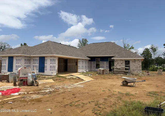 Photo 1 of Sale Pending at 570 Patrick Farms Dr, Pearl, MS 39208 | MLS# 4153429 | Listing updated on 2026-09-22