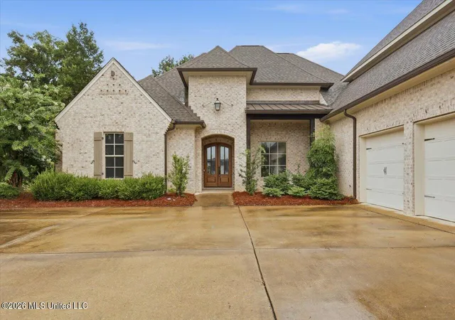 Homes for sale in Madison, MS | 224 S Woodcreek Rd, Madison, MS 39110 | MLS# 4153434