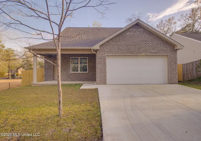 Photo 2 of Sale Pending at 9932 Kahana St, Diamondhead, MS 39525 | MLS# 4153468 | Listing updated on 2026-08-17