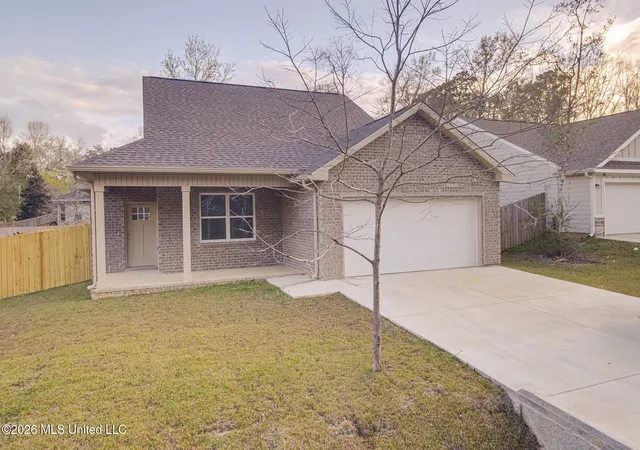 Photo 3 of Sale Pending at 9932 Kahana St, Diamondhead, MS 39525 | MLS# 4153468 | Listing updated on 2026-08-17