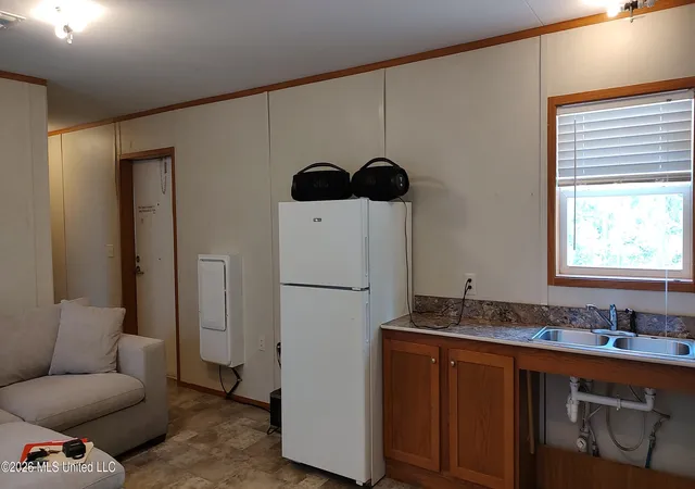 Photo 4 of Manufactured home for sale at 1090 Bilbo Rd, Lumberton, MS 39455 | MLS# 4153488 | Listing updated on 2026-07-10