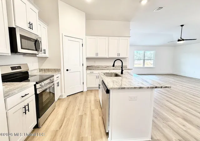 5th image of 14168 Hartland Dr, Gulfport, MS 39503 | MLS# 4153489