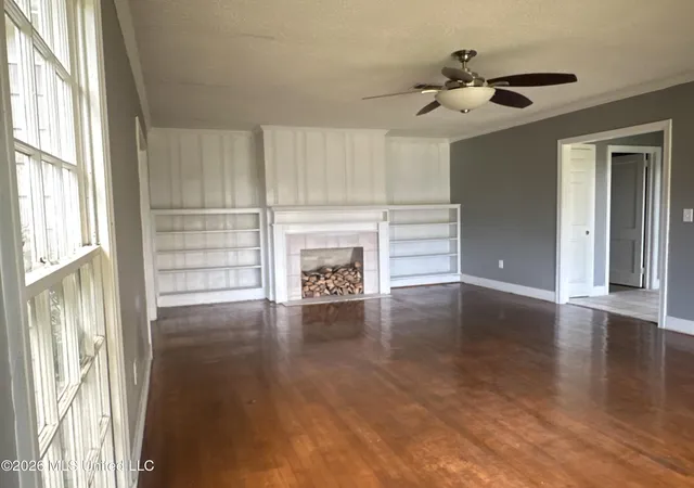 Photo 3 of Single family home for sale at 460 W Northside Dr, Jackson, MS 39206 | MLS# 4153496 | Listing updated on 2026-08-26
