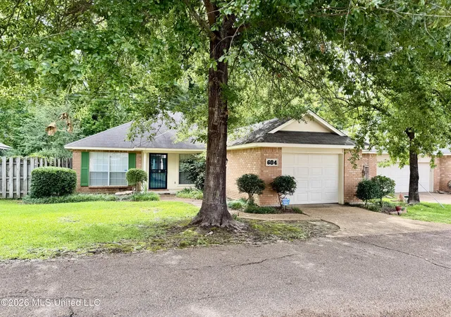 Homes for sale in Clinton, MS | 604 E Biscayne Cvs, Clinton, MS 39056 | MLS# 4153830