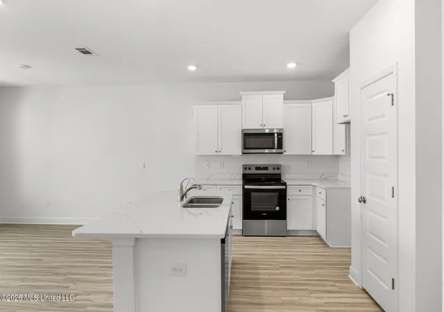 Homes for sale in Ocean Springs, MS | 106 Harper Grove Cir, Ocean Springs, MS 39564 | MLS# 4153537