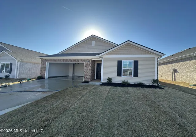 Homes for sale in Byhalia, MS | 106 Pine St, Byhalia, MS 38611 | MLS# 4153542