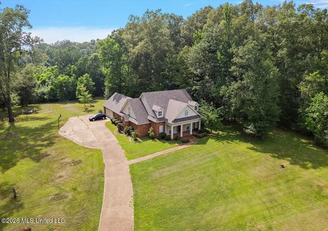 Photo 1 of Single family home for sale at 5049 Springridge Rd, Raymond, MS 39154 | MLS# 4153553 | Listing updated on 2026-09-01