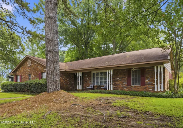 Homes for sale in Clinton, MS | 1210 Huntcliff Wy, Clinton, MS 39056 | MLS# 4153673