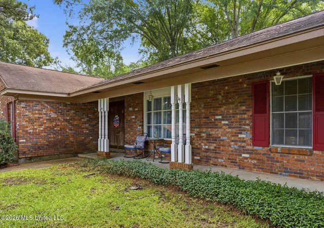 Homes for sale in Clinton, MS | 1210 Huntcliff Wy, Clinton, MS 39056 | MLS# 4153673