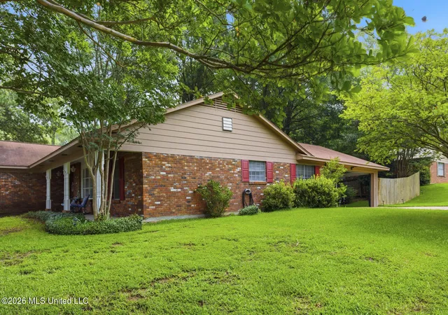 Homes for sale in Clinton, MS | 1210 Huntcliff Wy, Clinton, MS 39056 | MLS# 4153673