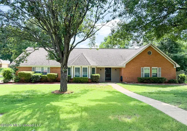Homes for sale in Olive Branch, MS | 7208 Grove Park Rd, Olive Branch, MS 38654 | MLS# 4153743
