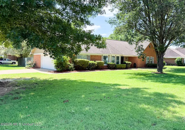 Homes for sale in Olive Branch, MS | 7208 Grove Park Rd, Olive Branch, MS 38654 | MLS# 4153743