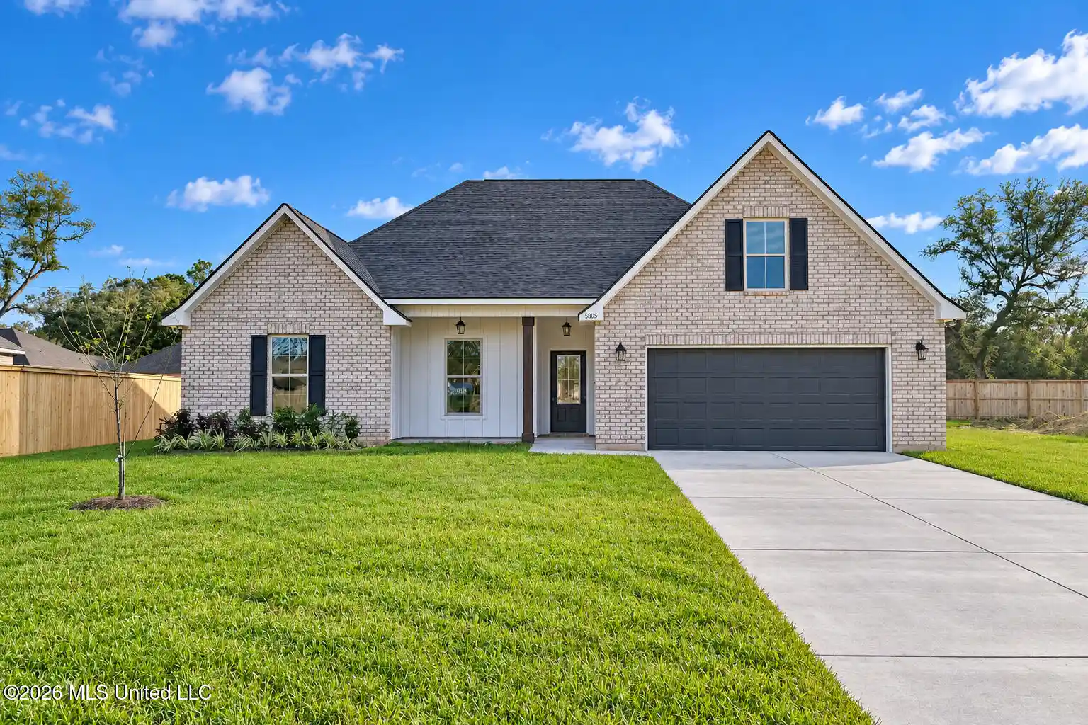 Photo 1 of Single family home for sale at 5805 Tile Fish Dr, Ocean Springs, MS 39564 | MLS# 4153596 | Listing updated on 2026-10-21
