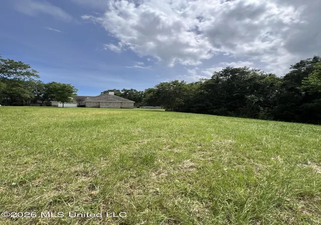 8th image of 455 Sanlenay Ct, Biloxi, MS 39531 | MLS# 4153612