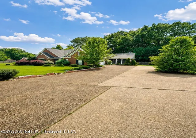 3rd image of 8041 Windersgate Cir, Olive Branch, MS 38654 | MLS# 4153632