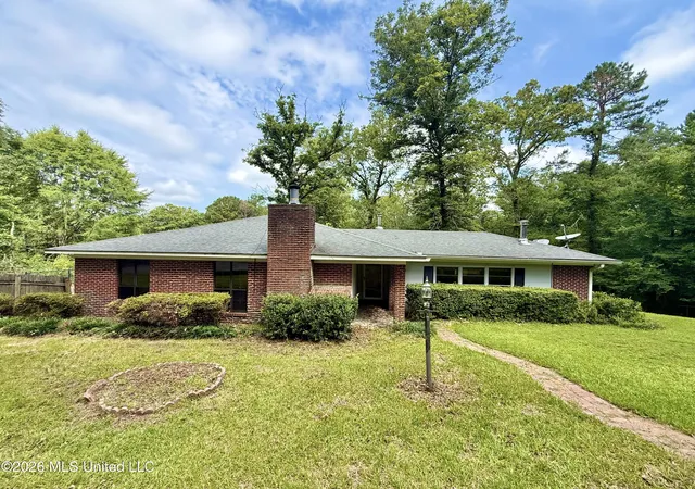 Homes for sale in Crystal Springs, MS | 1019 Dry Grove Rd, Crystal Springs, MS 39059 | MLS# 4155795