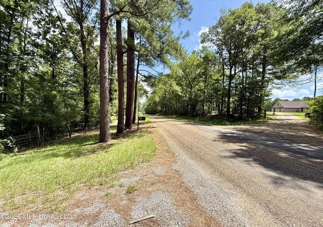Homes for sale in Crystal Springs, MS | 1019 Dry Grove Rd, Crystal Springs, MS 39059 | MLS# 4155795