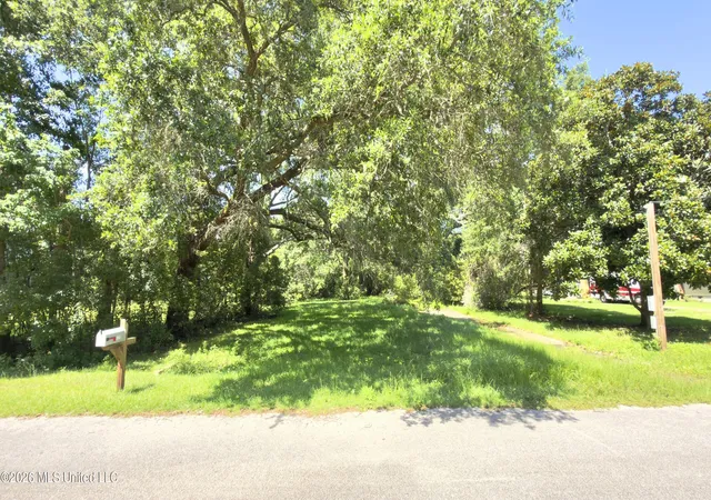 1st image of 1210 12th St, Pascagoula, MS 39567 | MLS# 4153647