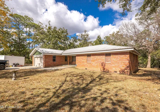 Homes for sale in Gautier, MS | 2408 Callie Rd, Gautier, MS 39553 | MLS# 4153665