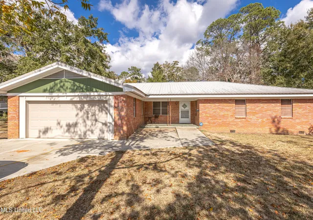 Homes for sale in Gautier, MS | 2408 Callie Rd, Gautier, MS 39553 | MLS# 4153665